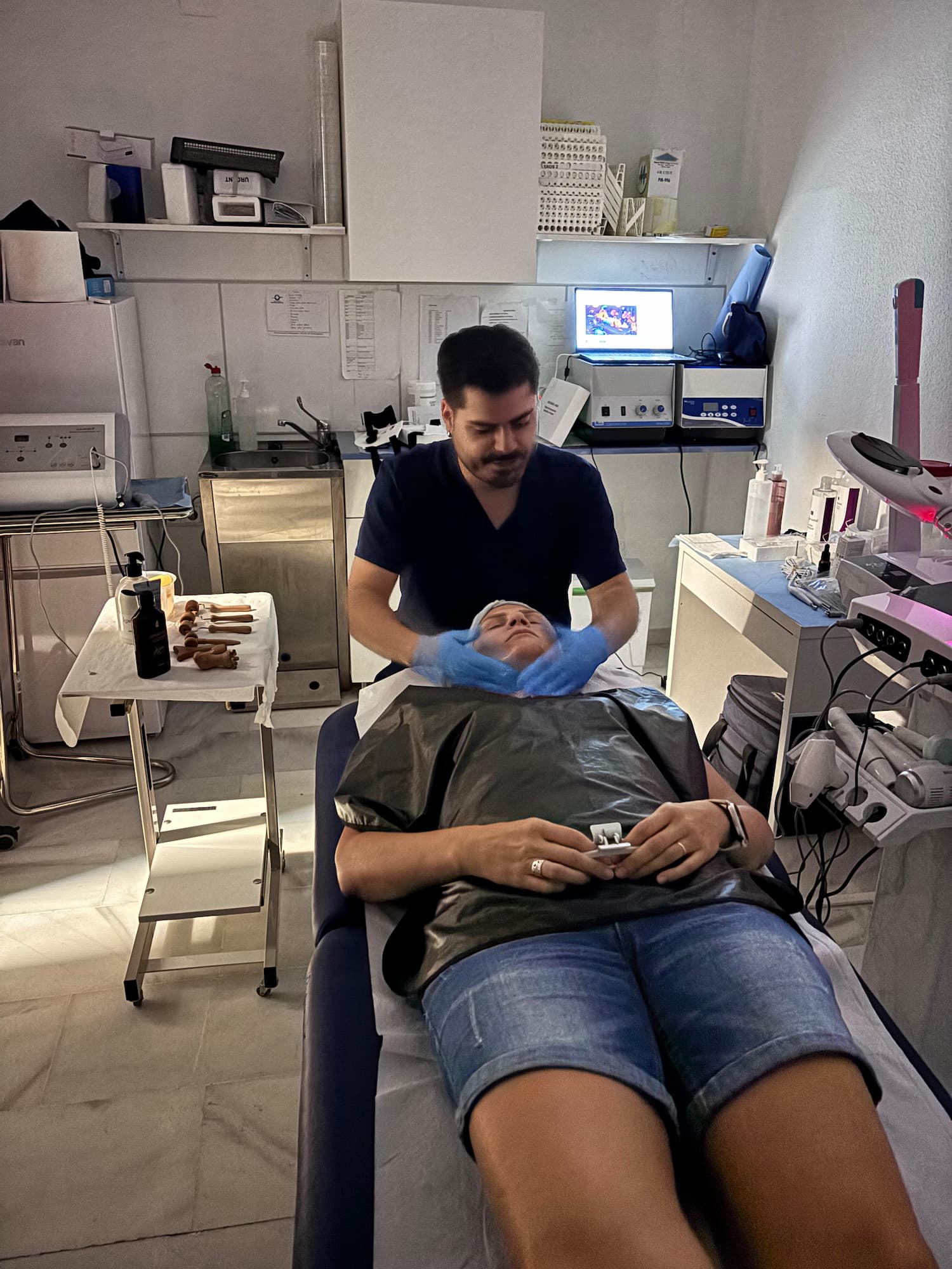 Docthos-Albox-drenaje-y-maderoterapia-facial.jpg